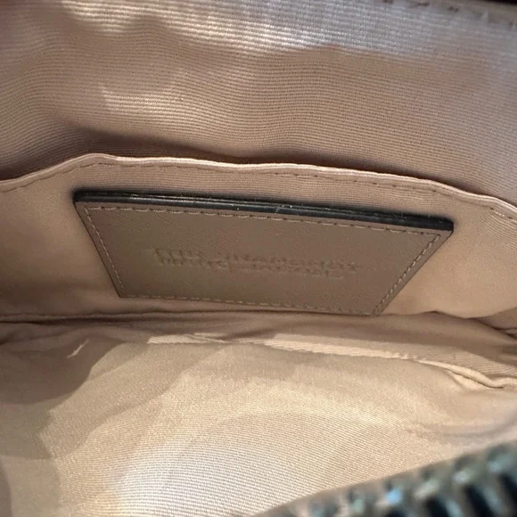 Marc Jacobs Snapshot Crossbody Bag (EUC) - Picture 9 of 13